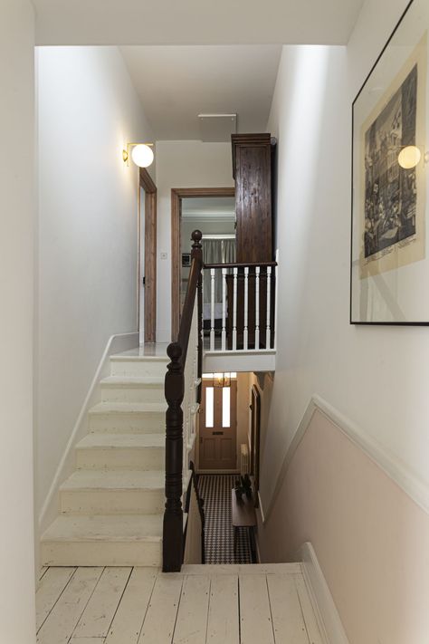 Kitchen In Victorian Terrace, Small Victorian Terrace Interior Kitchen, Terraced House Hallway Ideas, London Terrace House Interior, Small Victorian Homes Interior, Victorian Terrace House Interior, Small Terraced House Interior, Victorian Terrace Bathroom, Small Victorian Terrace House