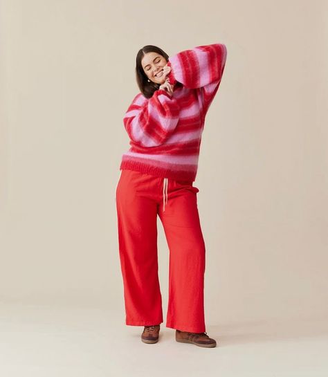 Balloon Sleeve Sweater, Clothing Wishlist, Mohair Wool, Styling Inspiration, Red Stripe, Sweater Design, Sweater Sleeves, Pink Sweater, Sleeve Sweater