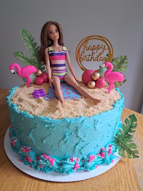 Barbie and Flamingo 5th birthday cake. Oreo cookie sand and flamingo sprinkles. Barbie Ice Cream Cake, Malibu Barbie Cupcakes, Barbie Beach Cake, Barbie Cookie Cake, Malibu Barbie Birthday Cake, Barbie Pool Party Cake, Barbie Pool Cake, Barbie Beach Birthday Party, Malibu Barbie Cake