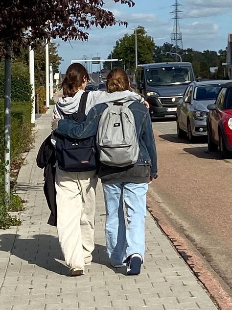 Walking With Backpack Reference, Walk To School Aesthetic, Aesthetic School Trip, School Trips Aesthetic, Film Moodboard, Walking To School, Downtown Aesthetic, Boy Walking, Emperors New Clothes