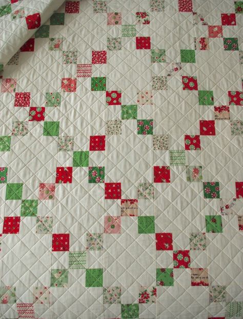 Christmas Irish Chain Quilt – Monday Morning Designs Christmas Irish Chain Quilt, King Size Irish Chain Quilt Pattern Free, Train Quilt Pattern, Irish Chain Baby Quilt, Single Irish Chain Quilt, Nine Patch Quilt Patterns, Patch Quilt Patterns, Scrap Blocks, Vintage Quilts 1930s