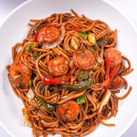 Shrimp Lo Mein is packed with flavor to satisfy your takeout cravings. Make this restaurant style meal in under 30 minutes. Toni's Recipes, Quick Weekday Dinners, Honey Butter Cornbread, Ocean Basket, Shrimp Lo Mein, Italian Dressing Chicken, Salmon Recipes Baked, Honey Bun Cake, Salmon Recipes Baked Healthy