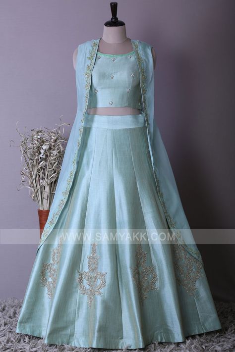 Lengha Design, Lace Blouse Design, Bridesmaid Lehenga, Lehenga Saree Design, Long Gown Design, Kids Blouse Designs, Lehnga Dress, Bridal Lehenga Collection, Kids Blouse