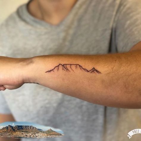 Cape Town Tattoo, Town Tattoo, Moutain Tattoos, Tattoo Table, Group Tattoos, Tattoo Homme, Line Drawing Tattoos, Africa Tattoos, Mountain Tattoo Design