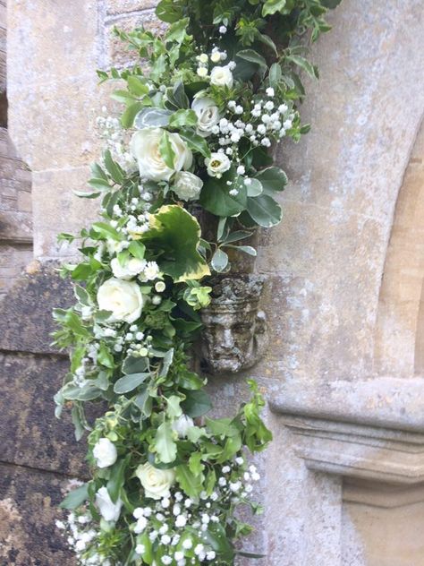 Gypsophila Garland, Wedding Archways, Green Garland, Table Setting Decor, Wedding Tablescape, Centerpieces Wedding, Salou, Garland Wedding, Magical Wedding