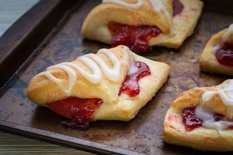 Can Of Cherry Pie Filling, Cherry Turnover, 30 Minute Desserts, Cherry Turnovers, Jif Peanut Butter, Turnover Recipes, Baking Measurements, Fast Food Items, Puff Pastry Dough