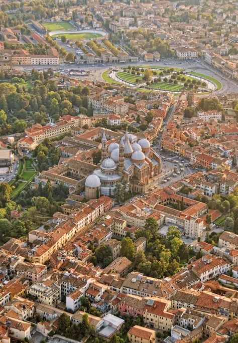 Landscape Magazine, Padova Italy, Padua Italy, Foto Tips, Albania, Aerial View, Slovenia, Wonderful Places, Travel Around The World