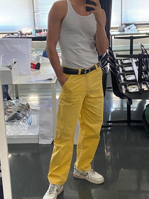 Yellow Pants Outfit Men, Hufflepuff Core, Parachute Pants Mens, Yellow Jeans Outfit, Yellow Pants Outfit, Pants Inspiration, Yellow Outfits, 2023 Ideas, Party Outfit Men