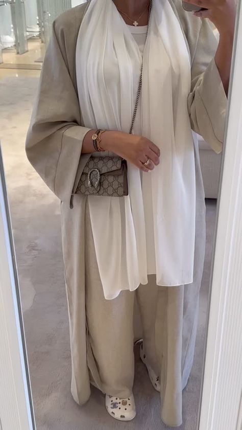 Aesthetic Hijabi Outfits Summer, Hijab Style Summer, New Era Outfit, Modest Outfits Muslim, Simple Work Outfits, Abaya Outfit, Hijabi Fits, Hijabi Outfit, Mode Kimono