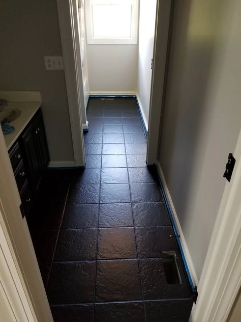 Painting Ceramic Tile Floor, Black Tile Bathroom Floor, Painted Bathroom Floors, Epoxy Floor Designs, Black Tile Bathrooms, Painting Bathroom Tiles, Painting Tile Floors, Painting Ceramic Tiles, Ceramic Floor Tiles