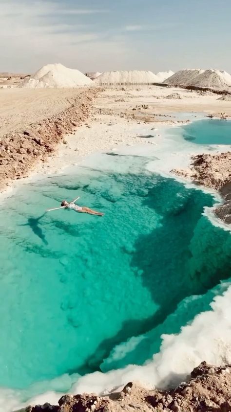 ourplanetdaily on Instagram: Floating on crystal clear salt lakes in the middle of the Sahara Desert 💦 Who would you take here? Video by @aureliestory The Art Of Doing Nothing, Art Of Doing Nothing, Nature Architecture, Amazing Places On Earth, Dream Vacations Destinations, Halong Bay, Doing Nothing, Fun Places To Go, Egypt Travel