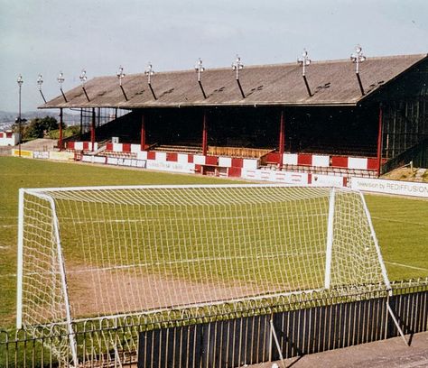 St James Park, Exeter City in the 1980s. Stadium Pics, Exeter City, British Football, Bristol Rovers, St James Park, Nostalgic Pictures, St James' Park, English Football, Us Soccer