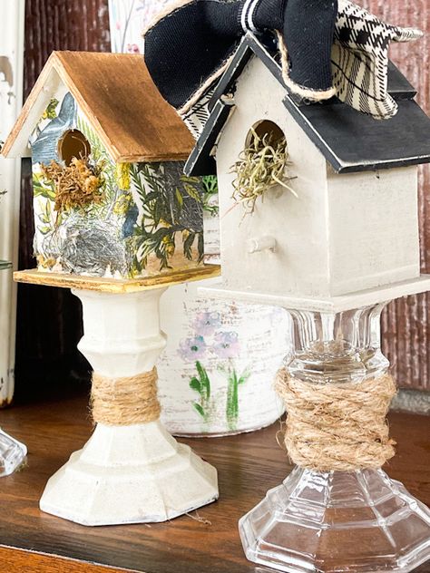 Diy Decorative Bird House, How To Decorate Bird Houses, Bird House Craft Ideas, Farmhouse Birdhouse Decor, Dollar Tree Birdhouse Diy, Dollar Store Bird Houses, Decorative Bird Cages Ideas Diy, Wooden Birdhouse Decorating Ideas, Diy Birdhouse Decor