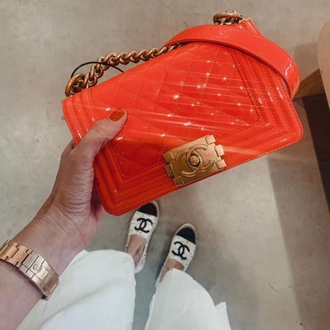 Lena Terlutter on Instagram: “Werbung / Ad : 🍑🍊🍎 which Emoji would you suggest ?” Orange Chanel Bag, Vintage Leather Bag, Orange Bag, Cone Bra, Chanel Boy, Rich Girl, Fashion Aesthetic, Chanel Boy Bag, Summer Essentials