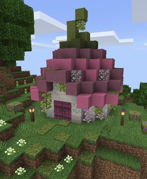 Fairy Decor Minecraft, Minecraft Flower Cottage House, Fairy Mc Builds, Minecraft House Ideas Fairy, Mincraft Idea Fairy Houses, Fairy Minecraft Builds House, Cute Minecraft Fairy House, Mc Fairy Builds, Minecraft Fairy Decor