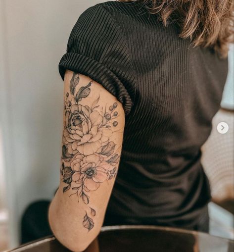 Back Of Arm Floral Tattoo Women, Full Sleeve Floral Tattoo, Birth Flower Tattoos Upper Arm, Mid Arm Floral Tattoo, Womens Floral Arm Tattoo, Flowers Upper Arm Tattoo, Floral Upper Arm Tattoo Half Sleeves, Upper Arm Floral Tattoos For Women, Woman Upper Arm Tattoo