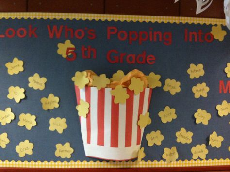 Movie theme....or food theme Popcorn Theme Classroom, Hollywood Theme Classroom, Popcorn Theme, Kindergarten Bulletin Boards, Cute Bulletin Boards, Elementary School Library, Preschool Bulletin, Preschool Bulletin Boards, Thrifty Thursday