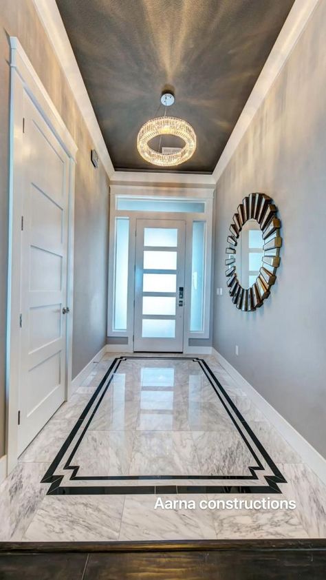 White Marble Entryway Floor, Tiles For Home Floors, Home Marble Design, Home Marble Floor, Foyer Marble Floor Entryway, Flooring Granite Design, Granite Designs Floors, Marble Floor Transition, Marble Tile Entryway