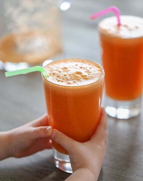 Liquid Sunshine Sunshine Drink, Blendtec Recipes, Liquid Sunshine, Agua Fresca, Fast Dinners, Blender Recipes, Nectarine, Green Juice, Fresh Juice