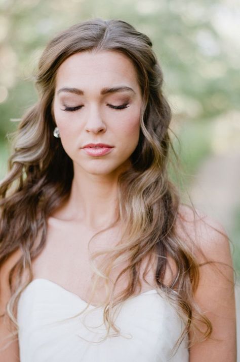 Top Wedding Hairstyles - soft waves, up 'dos and half up - half down Amazing Wedding Makeup, Bridal Makeup Tips, Summer Wedding Hairstyles, Gorgeous Wedding Makeup, Best Wedding Makeup, Makeup Tip, Wedding Makeup Tips, Bridal Makeup Natural, Simple Wedding Hairstyles