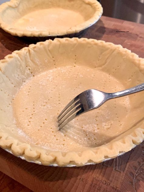 frozen pie crusts for quiche Frozen Pie Crust Recipes Dinner, Quiche Recipes Premade Crust, Frozen Pie Crust Quiche, Frozen Crust Quiche, Quiche Using Frozen Pie Crust, Deep Dish Pie Crust Quiche Recipes, Quiche With Premade Pie Crust, Broccoli And Mushroom Quiche, Crustless Quiche Broccoli Cheese