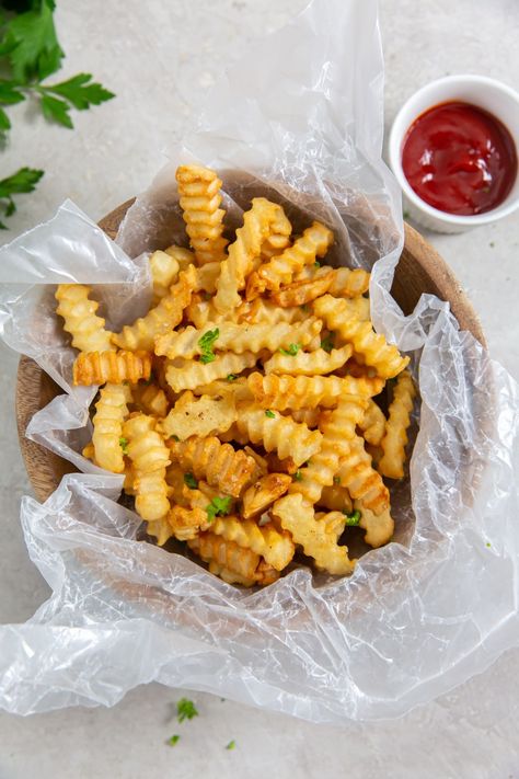 Air Fryer Crinkle Cut French Fries Lemon Pepper Chicken Breast, Crinkle Fries, Crinkle Cut Fries, Homemade Ranch Seasoning, Food Tiktok, Making French Fries, Frozen French Fries, Air Fryer Recipes Chicken, Homemade Ranch