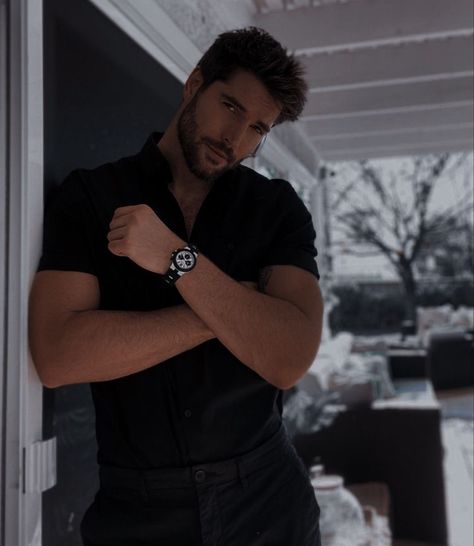 Handsome Italian Men, Nick Bateman, Gentleman Aesthetic, Biker Boys, Ugly Love, Character Inspiration Male, Italian Men, Aesthetic Guys, Poses For Men