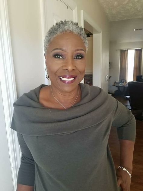 Silver queen Short Natural Styles, Hair African American, Short Natural Haircuts, Cabello Afro Natural, Medieval Hairstyles, Hair African, Twa Hairstyles, Tapered Natural Hair, Natural Hair Cuts