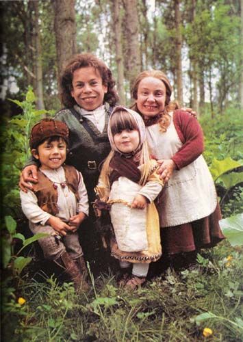 Ufgood Family Willow Ufgood, Willow Movie, Warwick Davis, Septième Art, Fantasy Films, 80s Movies, Celebrities Humor, Actrices Hollywood, Fantasy Movies