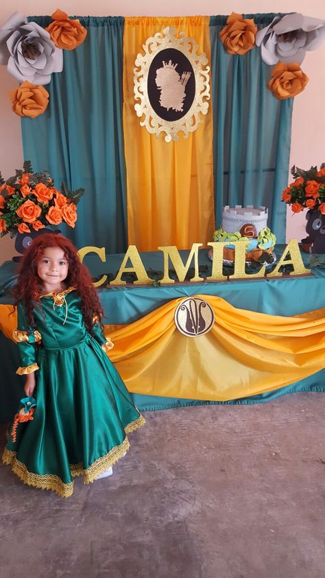 Cumple Brave Birthday Party Decorations, Brave Themed Birthday Party, Brave Party Decorations, Brave Birthday Party Ideas, Merida Party, Merida Birthday Party, Disney Princess Tea Party, Brave Birthday Party, Brave Party