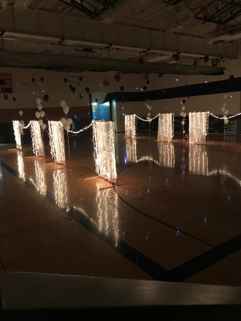 Decorate School Gym For Dance, School Winter Dance Decorations, School Gym Decorations, Holiday Dance Decorations, Gymnasium Decorating Ideas, Gym Decorating Ideas School Dance, Homecoming Gym Decorations, Winter Formal School Dance Decorations, Winter Ball High School