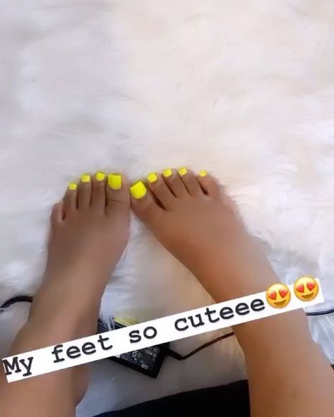 Yellow Toes, Gel Toe Nails, Acrylic Toe Nails, Acrylic Toes, Pretty Toe Nails, Cute Toe Nails, Claw Nails, Short Square Acrylic Nails, Acrylic Nails Coffin Short