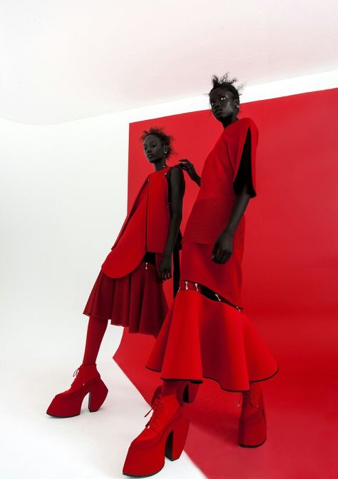 / robert wun fall 2014 collection ♥ #robertwun Robert Wun, Reference Models, Women In Red, Mode Editorials, Fashion Shoots, Fashion Photography Inspiration, Red Dresses, Foto Art, Red Aesthetic