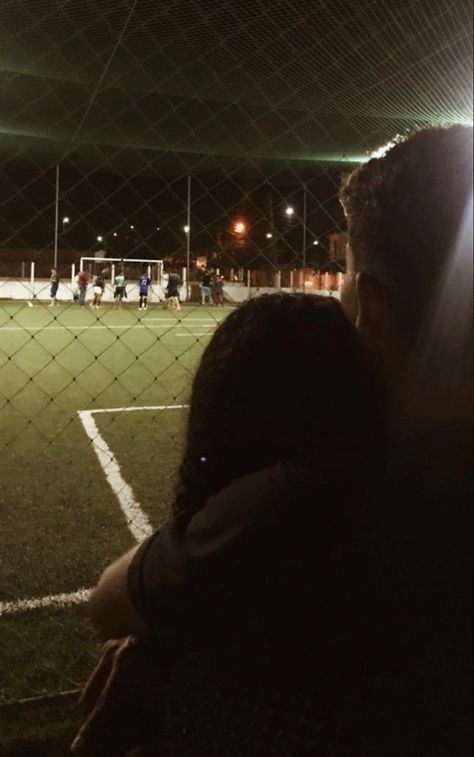 Cute Couple Pics Soccer, Romantic Photos Aesthetic, Soccer Relationships, Cute Soccer Couples, Relationship Milestones, Soccer Couples, Football Couples, Aesthetic Profile Picture Cartoon Soft, Swag Couples