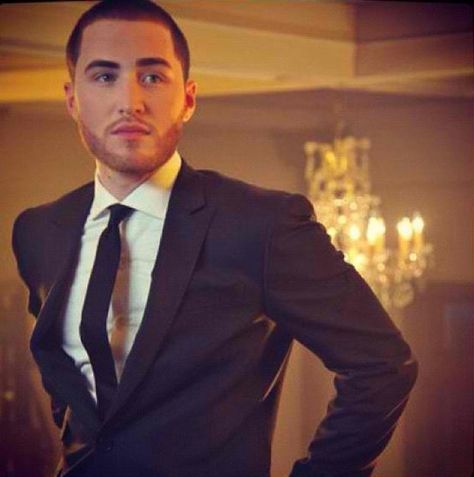 The only thing better than mike posner naked is mike posner in suit Mike Posner, Soundtrack To My Life, Man Crush Everyday, Most Beautiful People, Country Men, The Perfect Guy, Walk Of Fame, Pretty Eyes, Dream Guy