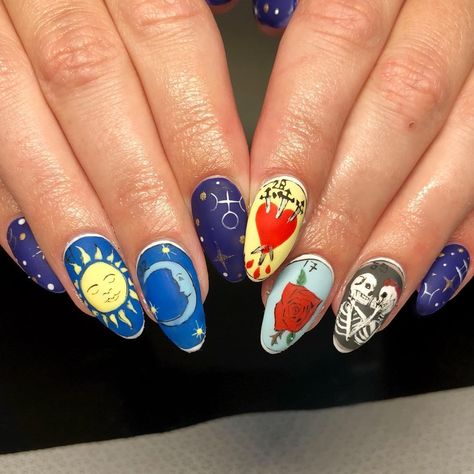 Tarot Card Nails, Tarot Nails, Card Nails, Halloween Nail Art, Dream Nails, Nail Shop, Card Designs, Tarot Card, Halloween Nails