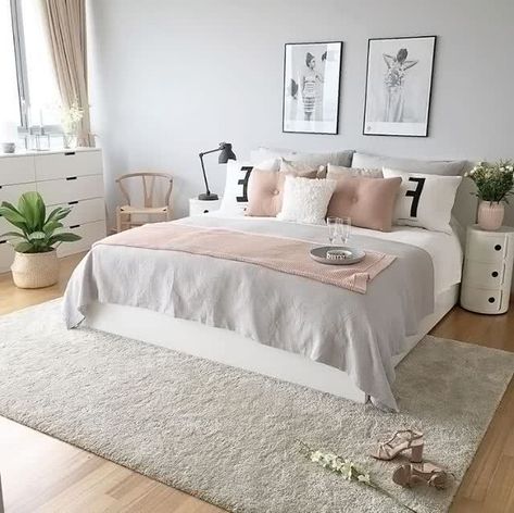 hola espero que les guste antes de aclarar T/N es tu nombre #novelahistórica # Novela Histórica # amreading # books # wattpad Minimalist Bedroom Design, Scandinavian Bedroom, Woman Bedroom, Bedroom Color Schemes, Trendy Bedroom, Simple Bedroom, Small Room Bedroom, White Bedroom, Minimalist Bedroom