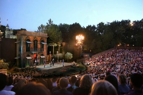 Troilus And Cressida, Shakespeare In The Park, Summer Traditions, Public Theater, Dinner Theatre, Dramatic Arts, Outdoor Dinner, Twelfth Night, Stage Set