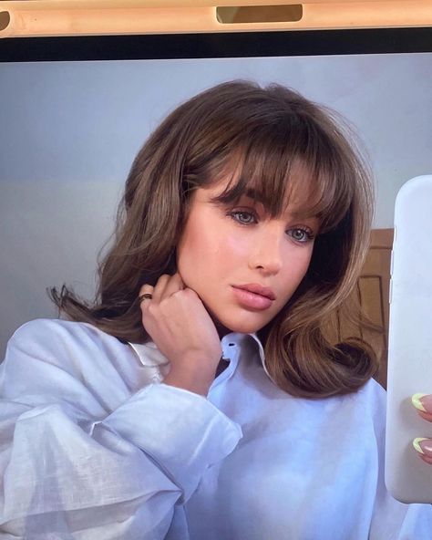 https://www.instagram.com/p/CUamkceoo9R/?utm_medium=share_sheet Georgia Steel Hair Fringe, Camilla Morrone Blonde Hair, Emrata Bangs, Kendall Light Brown Hair, Camila Morrone Hair Brown, Georgia Steel, Love Island, Haircut And Color, Island Girl