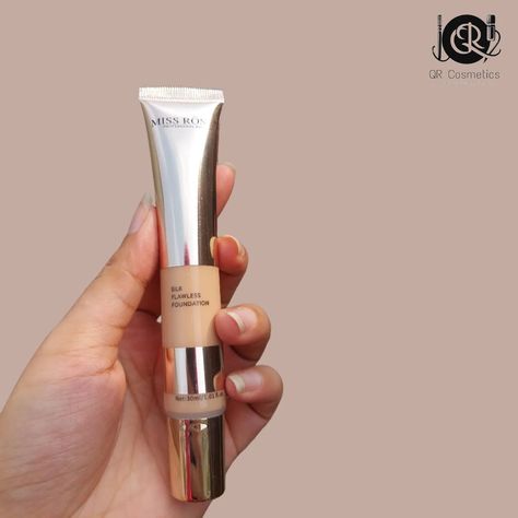 *Silk Flawless Foundation* 🤩 A light perfecting, radiance inducing foundation with traceless coverage. Giving you perfectly flawless skin that lasts all day long. Undetectable and seamless for that everyday lightweight feel. Excellent waterproof, nourish the skin, smooth wrinkles and fine lines , make skin delicate and makeup long-lasting. ● Light weight ● Smooth texture ● Flawless skin ● Water proof ● Nourish the skin ● Long lasting ● Best for normal to dry skin. Get Your's Now 😎 Inbo... Top Foundations, Flawless Foundation, Drugstore Makeup, Flawless Skin, Water Proof, Smooth Texture, Aging Skin, Makeup Yourself, Dry Skin