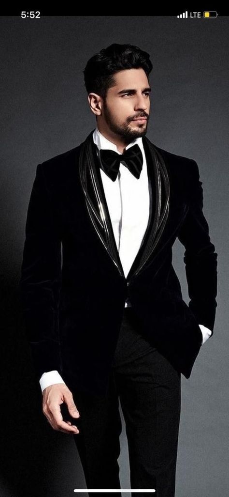 Most Trendy Fashioned of Men Fashion Outfits https://youtu.be/gahLGI2wrpg Fashion Outfits Europe, Royal Tuxedo, 3 Piece Suit Men Wedding, Tux Prom, Engagement Suits, Best Wedding Suits For Men, Men Fashion Outfits, Men's Tuxedo Wedding, Wedding Suits Men Black