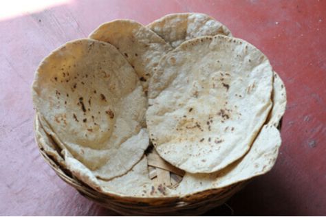 Jowar Bhakri Recipe, How to make Jowar Bhakri - Vaya.in Bhakri Recipe, Food Keto, Gluten Allergy, Ancient Grains, Gluten Intolerance, Cooking Method, Veggie Dishes, Healthy Ingredient, Perfect Food