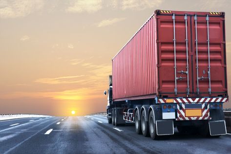 Truck on highway road with red container | Premium Photo #Freepik #photo #background #business #car #travel Logistics Design, Business Brochure Design, Best Movers, Large Truck, Road Transport, Freight Forwarder, Ocean Freight, Types Of Vehicle, Packers And Movers