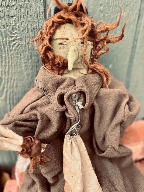 Dress And Cloak, Spell Ingredients, Old Witch, Old Hag, All Hallows Eve, Folk Art Dolls, Primitive Halloween, Witch Doll, Primitive Folk Art