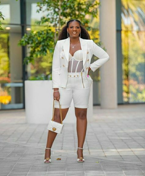 White Shorts Outfit Black Women, All White Shorts Outfit, Blazer And Shorts Outfit, Adidas Jumpsuit, White Shorts Outfit, Pant Suits For Women, Birthday Outfit For Women, Shorts Outfits Women, Stylish Work Attire