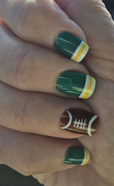 Football Nail Designs School Colors, Football Nails Design, Packer Nails, Football Nail Designs, Football Nail Art, Football Nails, Sassy Nails, School Colors, Toe Nails