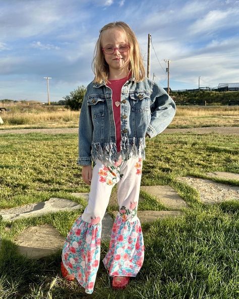 Jernie Style 💞🌸 #jernie #day2 #flowerbellbottoms #jeanjacket #fringedenim #kidsboutique #kidsfashion #razels #jerniegrace #cutestmodelever Cute Bell Bottoms, Flower Pants, Dressy Blouse, Vibrant Flowers, Stretchy Pants, Girls Boutique, Kids Boutique, Bell Bottom Pants, Girls Wardrobe