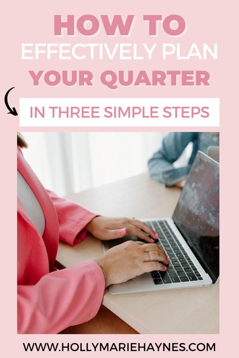 Did you know that quarterly planning is a huge key to success as a female entrepreneur? Inside this must-read blog post. I will share why quarterly planning is so important, how much time it takes, and the questions I ask myself when doing a mini-business audit every quarter. Check it out today! Quarter Planning, 2025 Intentions, Quarterly Planning, Life Organization Binder, Organization Binder, Small Business Finance, Credit Card App, Work System, Mini Business