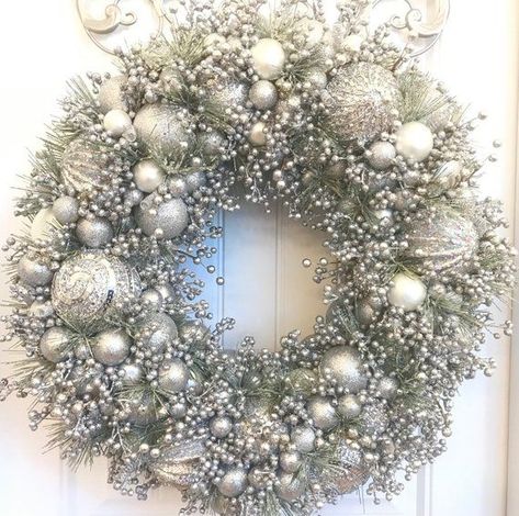 Holiday Wreath Winter Wonderland Christmas 6F2 Nye Wreath, Hanukkah Decoration, White And Silver Christmas, Victorian Christmas Decorations, Heirloom Christmas, Easy Diy Wreaths, Deco Mesh Christmas Wreaths, Hanukkah Decorations, Glam Christmas