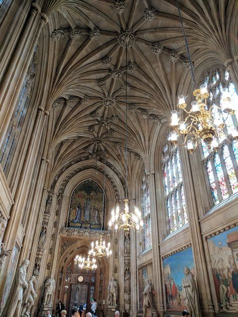 A Guided Tour: Palace of Westminster and Houses of Parliament • Angela Travels Westminster Palace, Westminster Abbey London, Palace Of Westminster, House Of Lords, Palace Interior, House Of Commons, Duke Of York, Houses Of Parliament, Marble Statues